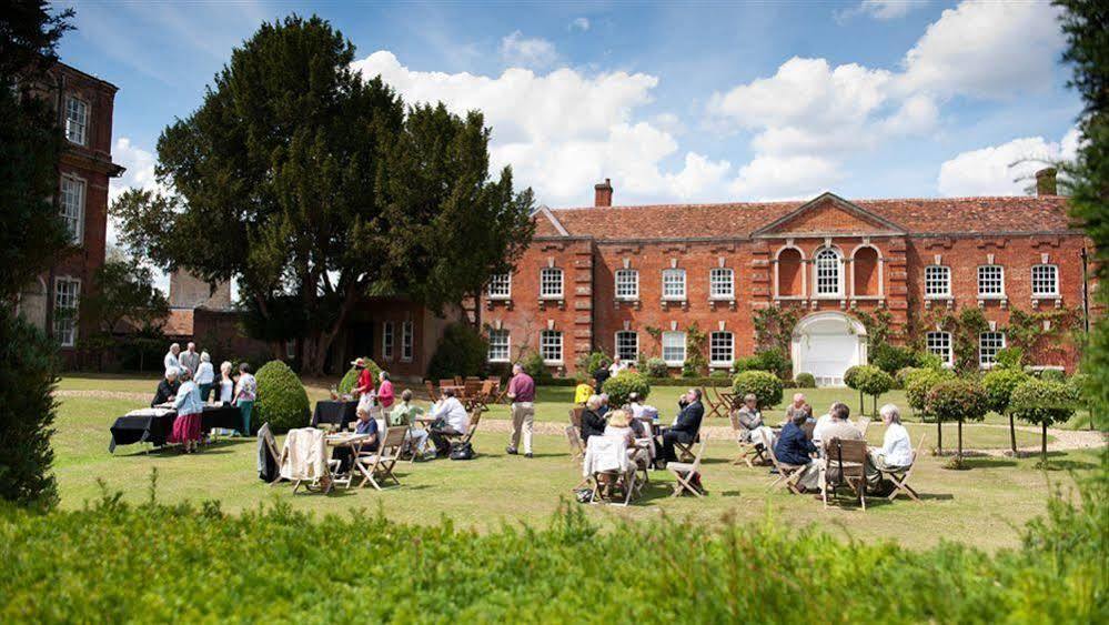 Chicheley Hall Dış mekan fotoğraf