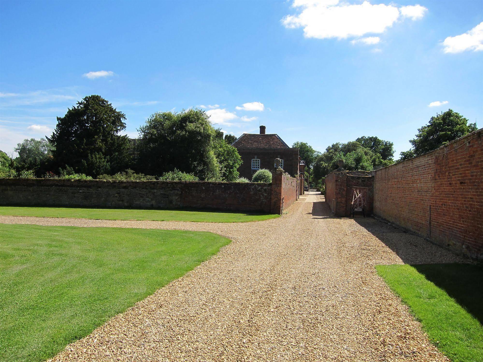 Chicheley Hall Dış mekan fotoğraf
